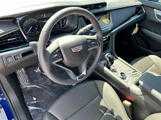 new 2025 Cadillac XT6 car, priced at $43,465