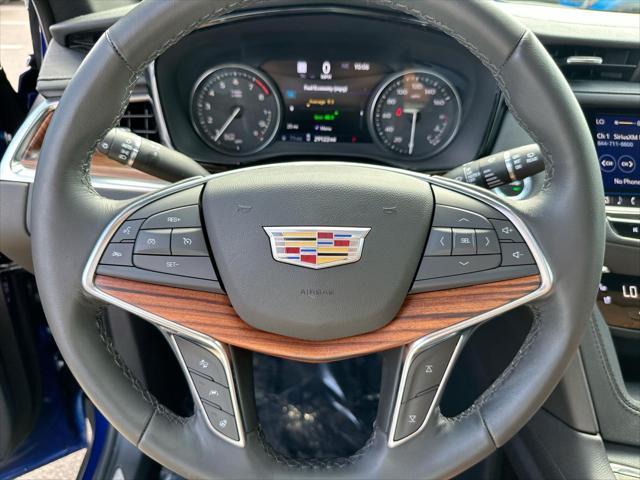 used 2023 Cadillac XT5 car, priced at $35,580