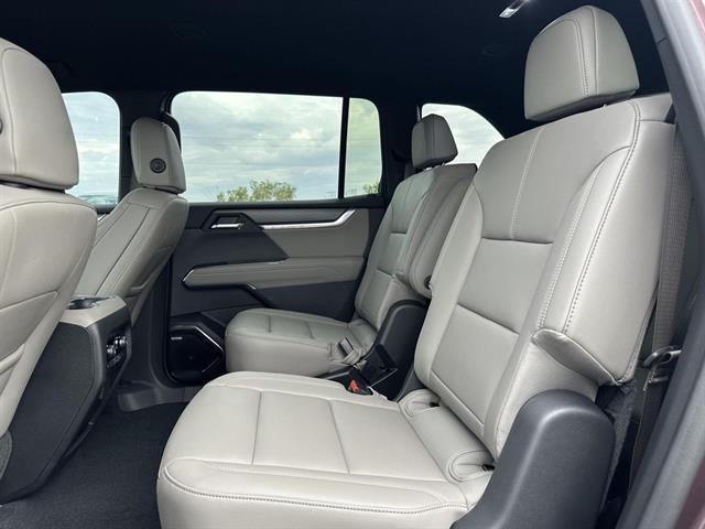 new 2026 GMC Acadia car, priced at $49,525