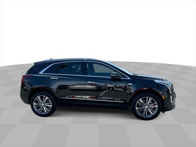 new 2025 Cadillac XT5 car, priced at $52,390