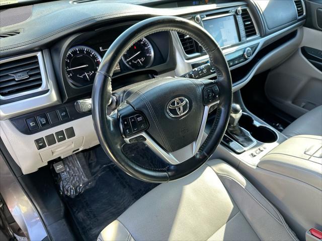 used 2018 Toyota Highlander car, priced at $24,990