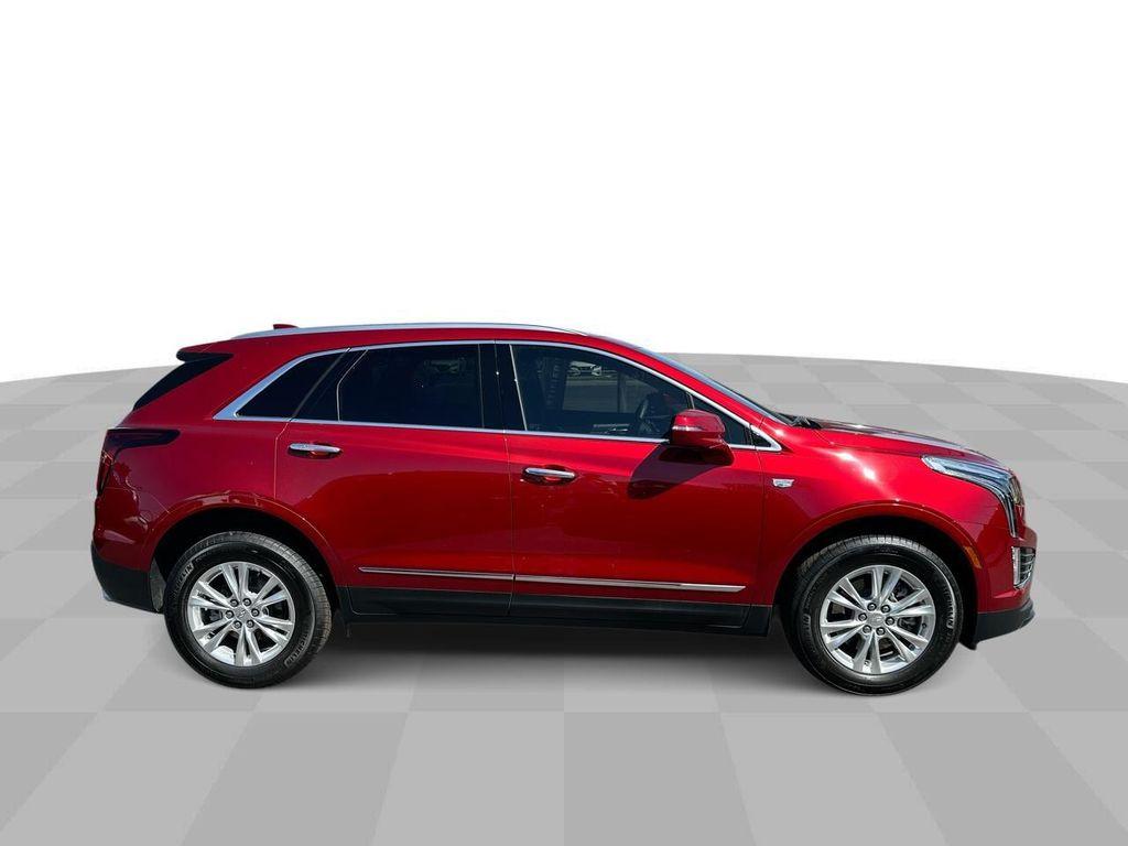 new 2025 Cadillac XT5 car, priced at $39,415