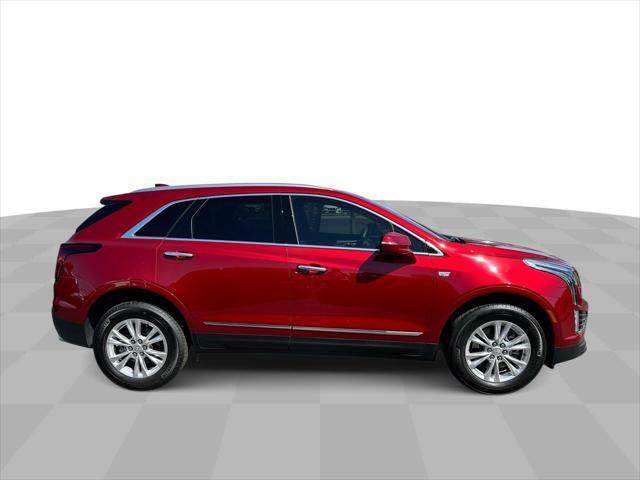new 2025 Cadillac XT5 car, priced at $40,915