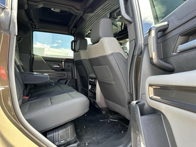 new 2024 GMC HUMMER EV Pickup car, priced at $102,560