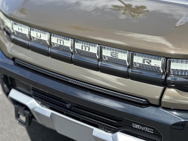 new 2024 GMC HUMMER EV Pickup car, priced at $102,560