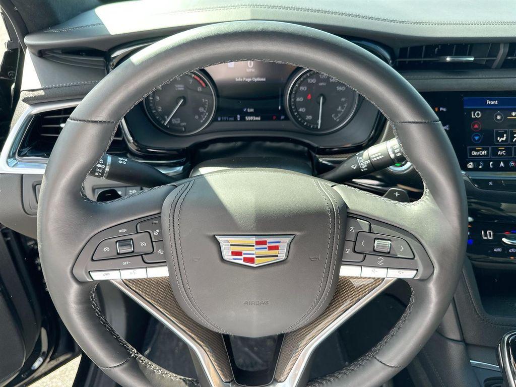 new 2024 Cadillac XT6 car, priced at $57,665