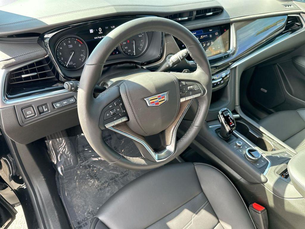 new 2024 Cadillac XT6 car, priced at $57,665