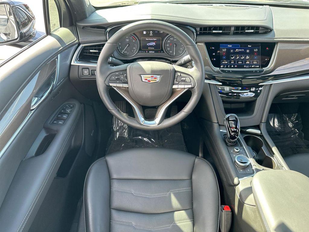 new 2024 Cadillac XT6 car, priced at $57,665