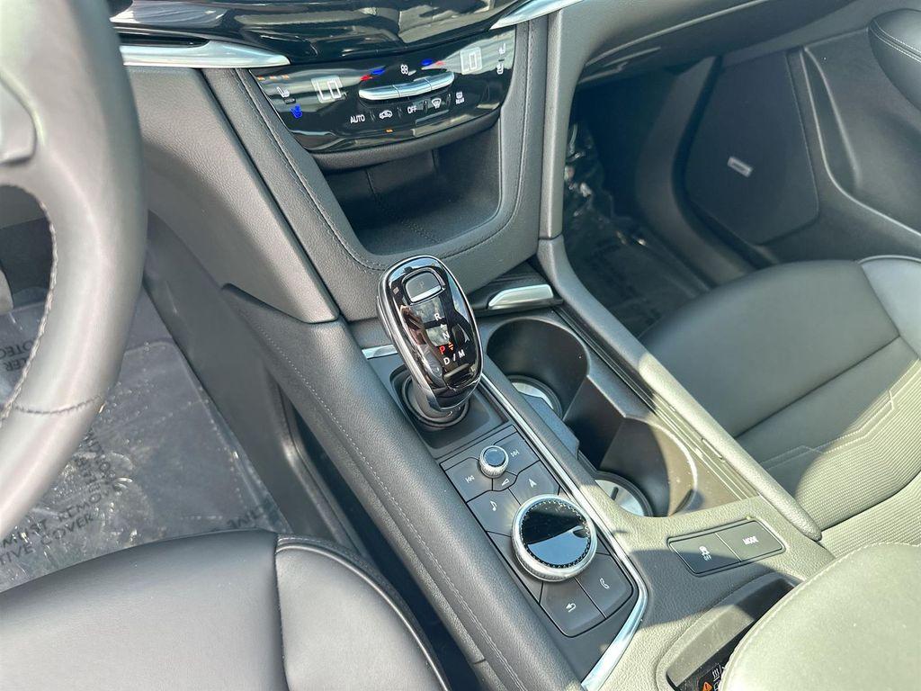 new 2024 Cadillac XT6 car, priced at $57,665
