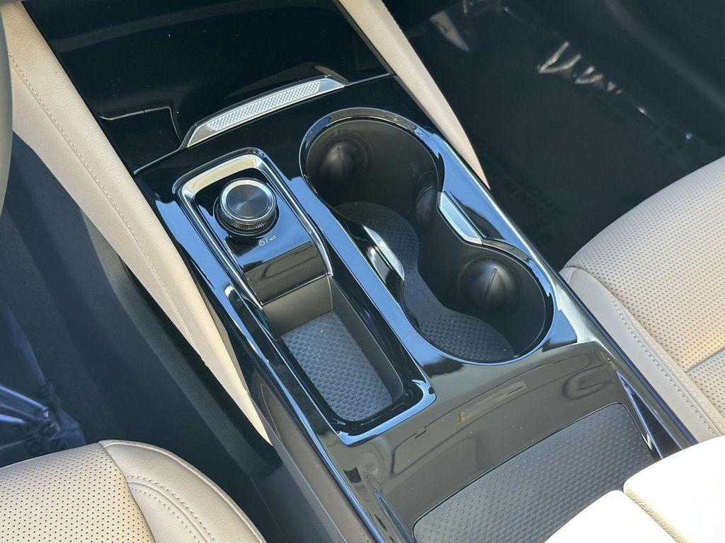 new 2025 Buick Envision car, priced at $37,586