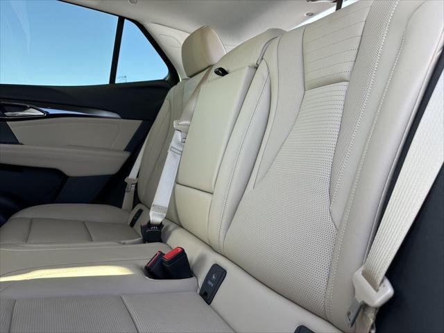 new 2025 Buick Envision car, priced at $37,586