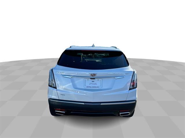 new 2025 Cadillac XT5 car, priced at $63,690