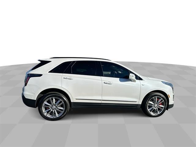 new 2025 Cadillac XT5 car, priced at $63,690