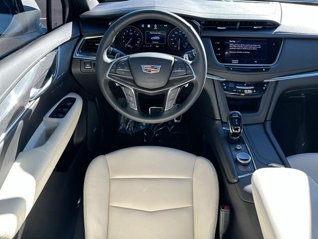 new 2025 Cadillac XT5 car, priced at $63,690