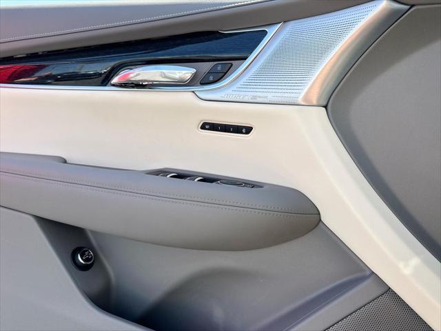 new 2025 Cadillac XT6 car, priced at $60,815