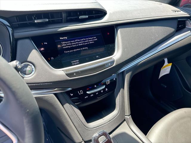 new 2025 Cadillac XT5 car, priced at $44,790