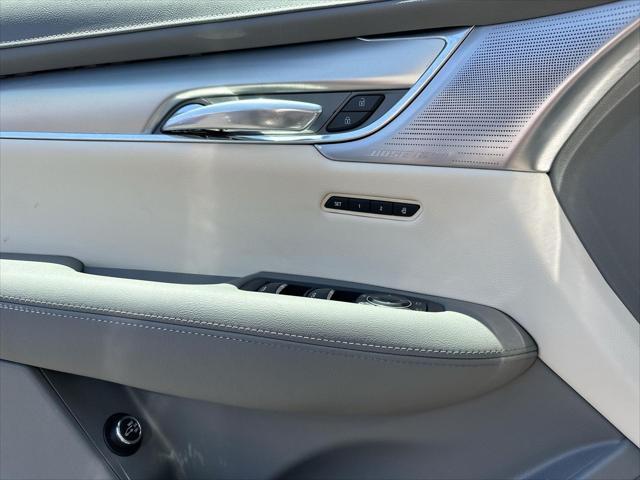 used 2020 Cadillac XT5 car, priced at $25,990
