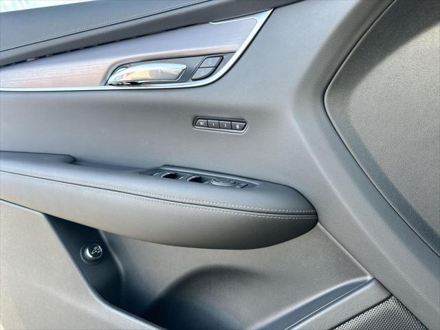 new 2025 Cadillac XT6 car, priced at $45,065