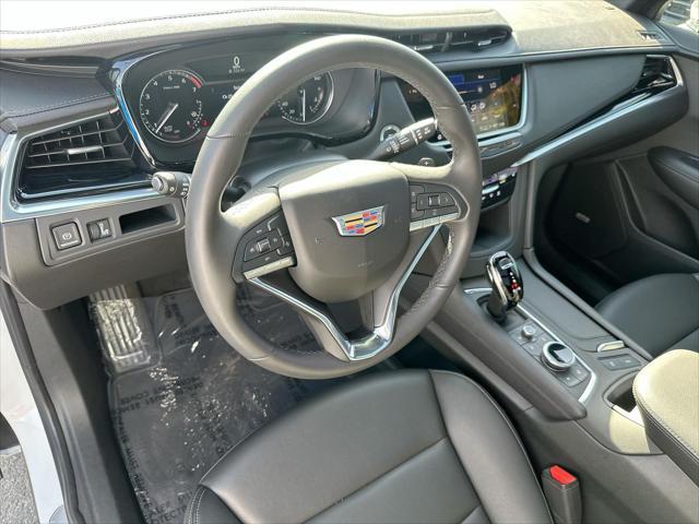new 2025 Cadillac XT6 car, priced at $45,065