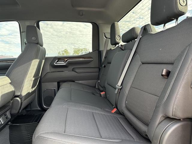 new 2025 GMC Sierra 1500 car, priced at $43,390