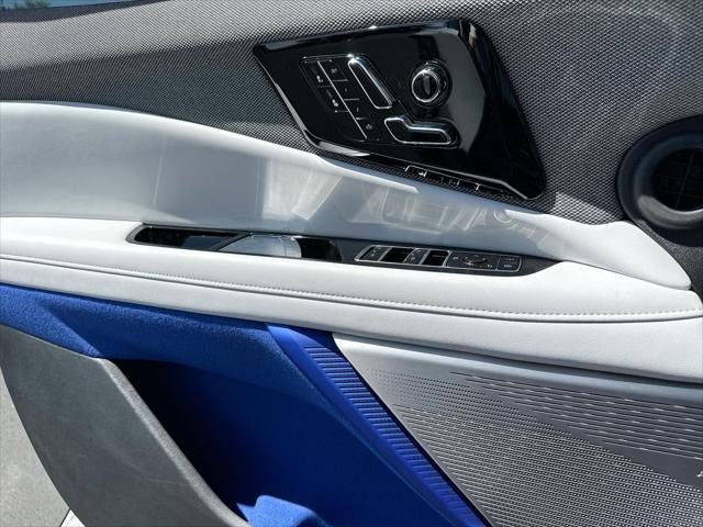 new 2025 Cadillac OPTIQ car, priced at $57,795