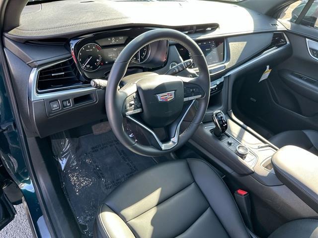 new 2025 Cadillac XT6 car, priced at $43,565