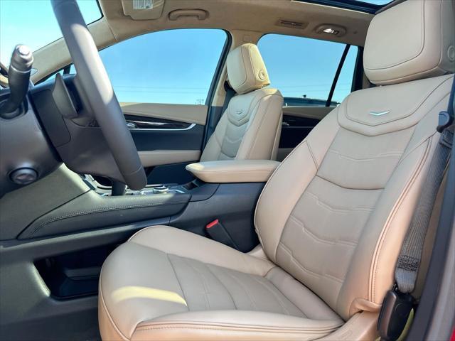 new 2025 Cadillac XT6 car, priced at $71,915
