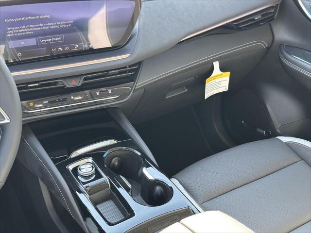new 2025 Buick Envision car, priced at $39,986