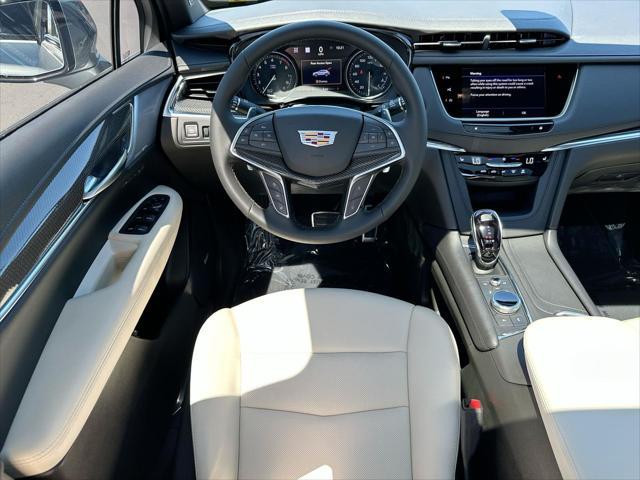 new 2025 Cadillac XT5 car, priced at $61,265