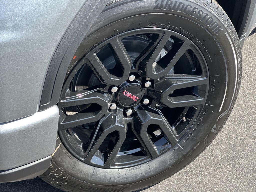 new 2025 GMC Sierra 1500 car, priced at $44,090