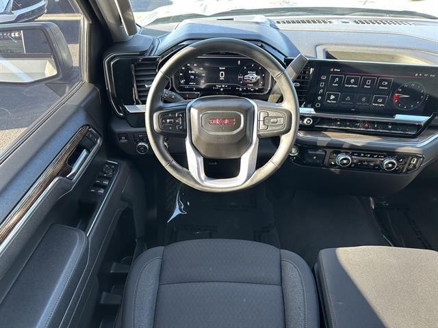 new 2025 GMC Sierra 1500 car, priced at $43,590
