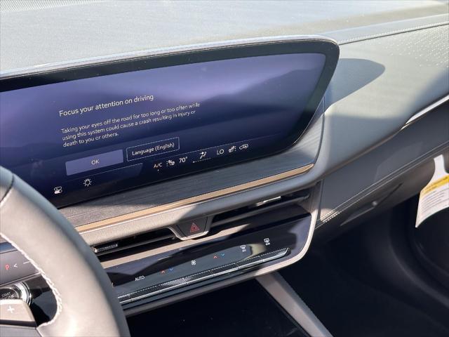 new 2025 Buick Envision car, priced at $45,692