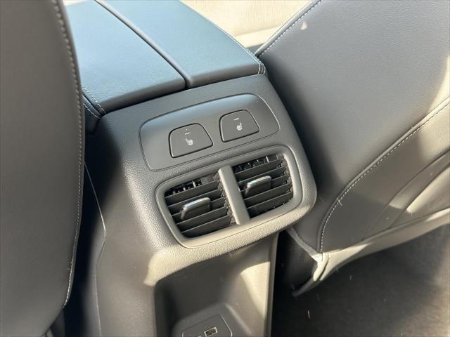 new 2025 Buick Envision car, priced at $45,692