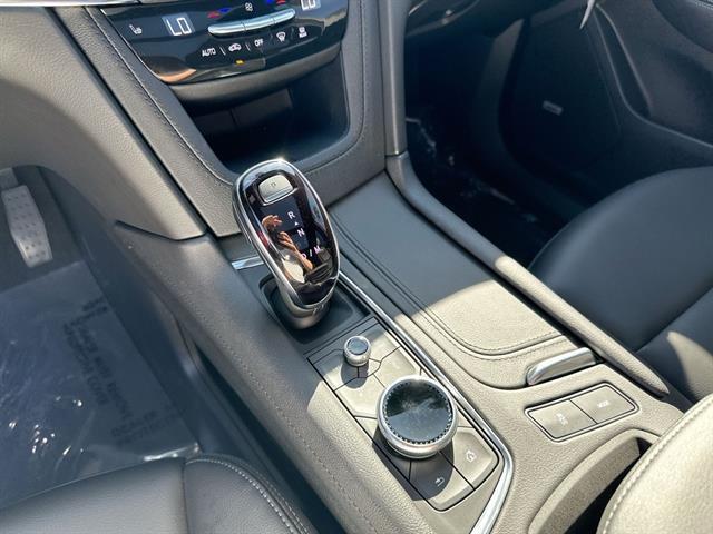 new 2025 Cadillac XT6 car, priced at $46,440