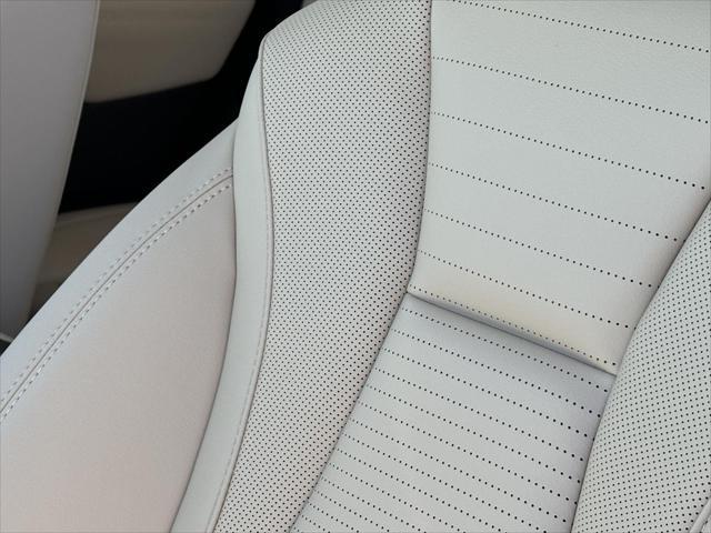 new 2025 Buick Envision car, priced at $37,586