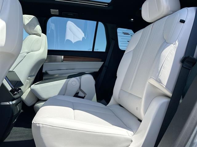 new 2026 Cadillac VISTIQ car, priced at $75,390