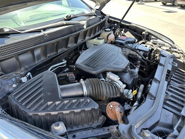 used 2018 Cadillac XT5 car, priced at $17,990