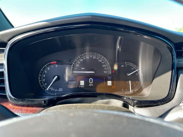 used 2018 Cadillac XT5 car, priced at $15,990