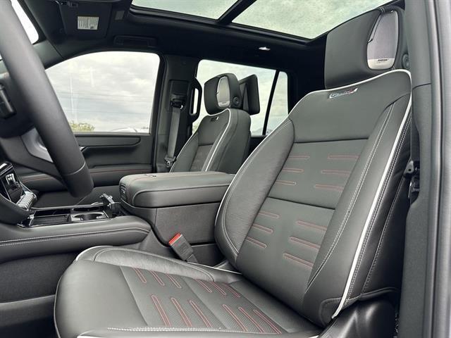 new 2025 GMC Yukon car, priced at $101,073