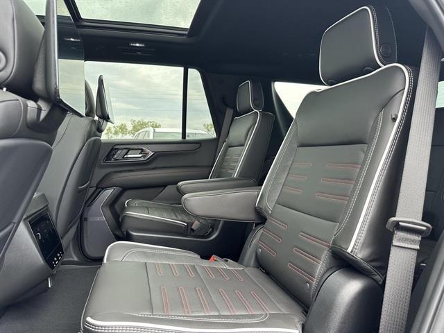 new 2025 GMC Yukon car, priced at $101,073