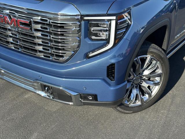 new 2025 GMC Sierra 1500 car, priced at $70,395