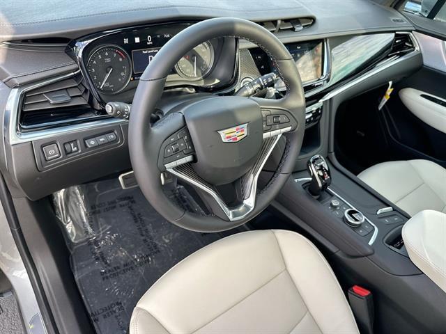 new 2025 Cadillac XT6 car, priced at $61,740