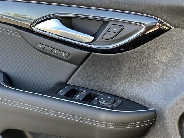 new 2025 Buick Envision car, priced at $37,586