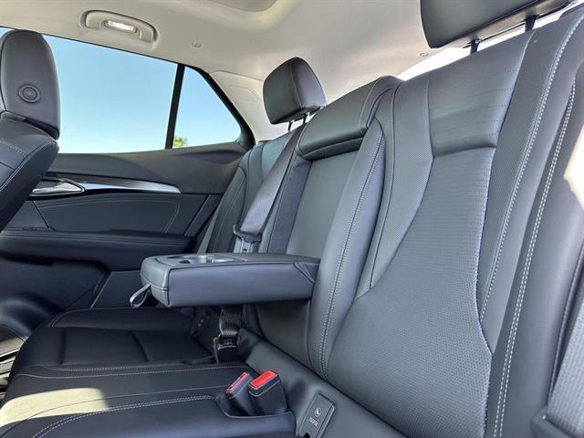 new 2025 Buick Envision car, priced at $37,586