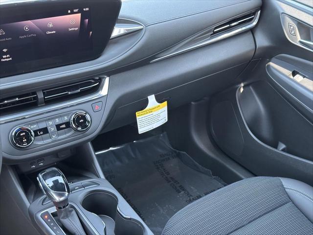 new 2025 Buick Envista car, priced at $22,971