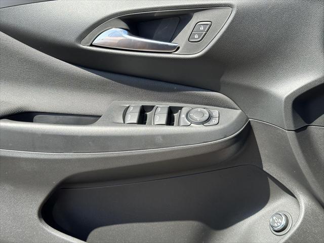 new 2025 Buick Envista car, priced at $22,971