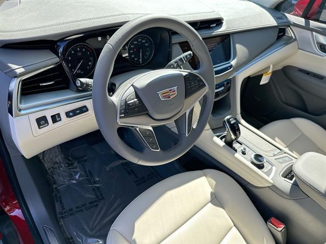 new 2025 Cadillac XT5 car, priced at $57,090
