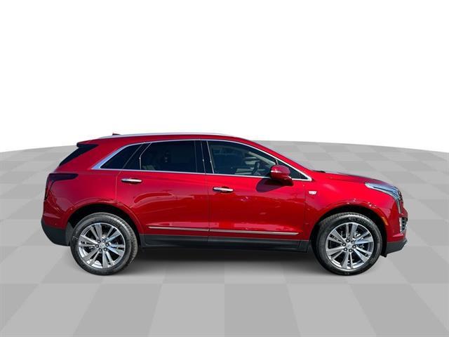 new 2025 Cadillac XT5 car, priced at $57,090
