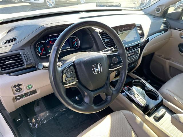 used 2022 Honda Pilot car, priced at $37,990