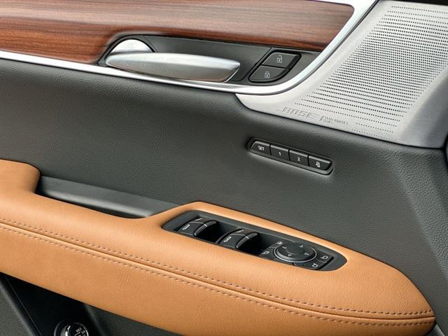 new 2025 Cadillac XT5 car, priced at $57,090